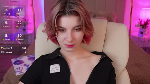 Snapshot of haylaamber chatting on December 8, 11:08 pm haylaamber online show from December 8, 11:08 pm