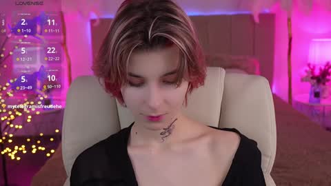 Snapshot of haylaamber chatting on December 12, 8:21 pm haylaamber online show from December 12, 8:21 pm