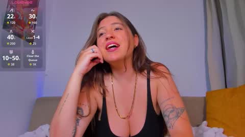 Im Hazel online show from March 28, 9:58 pm