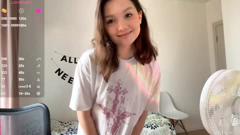 Kira online show from June 2, 1:13 pm