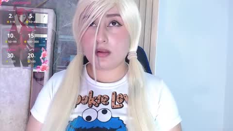 Snapshot of hazumi_tsu chatting on May 16, 7:34 pm hazumi_tsu online show from May 16, 7:34 pm