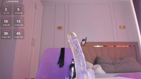 Snapshot of heejeeen chatting on January 28, 5:43 am Call me Mia online show from January 28, 5:43 am