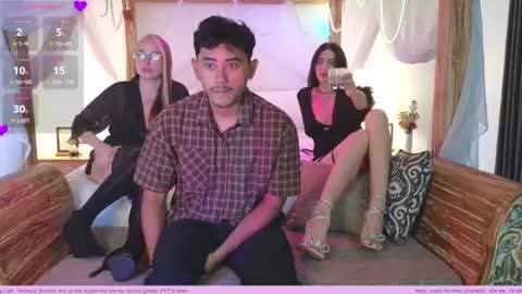 Heidi brunette Foxy red head and Carrie blondie online show from June 19, 3:33 am
