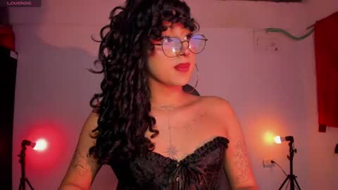 Snapshot of heka_prudence chatting on June 26, 3:11 am Heka Prudence online show from June 26, 3:11 am