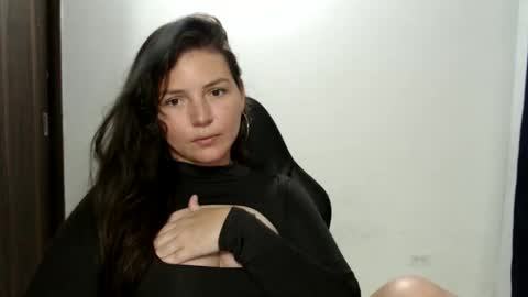 helena online show from October 31, 10:55 pm