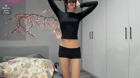 Hi I am Helen online show from July 23, 2:42 am