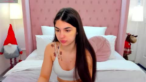 Helen online show from December 19, 1:29 pm