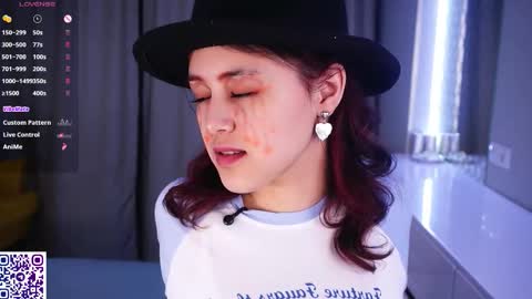 Aurora online show from February 21, 8:21 pm