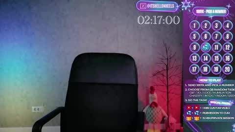 Snapshot of hell_on_heels_ chatting on May 10, 7:41 pm - show loyalty and subscribe - online show from May 10, 7:41 pm