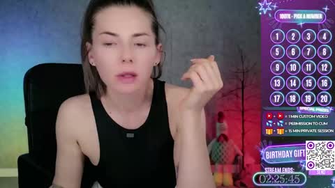 Snapshot of hell_on_heels_ chatting on May 12, 9:01 pm - show loyalty and subscribe - online show from May 12, 9:01 pm