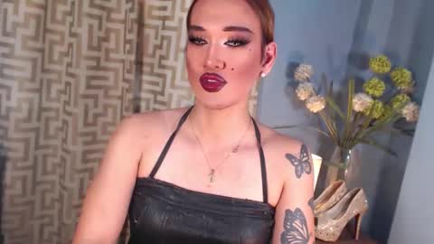 hellatarahathor online show from March 17, 12:19 pm