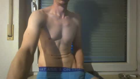 hempdude5588 online show from August 9, 8:19 am