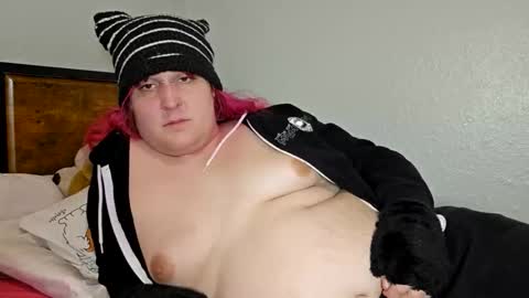 Snapshot of henmasterson chatting on February 12, 11:55 pm henmasterson online show from February 12, 11:55 pm