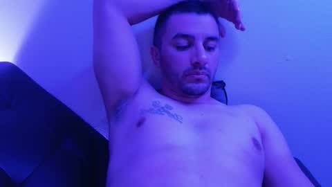 HENNIDRIP online show from January 11, 5:45 am