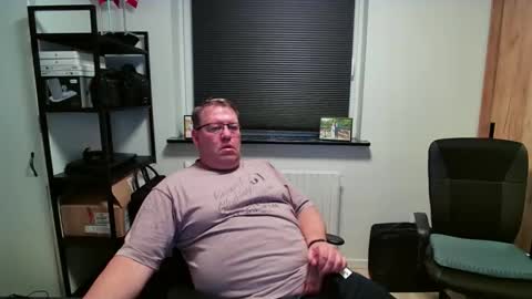 Snapshot of henrikrp1971 chatting on March 15, 9:54 pm henrikrp1971 online show from March 15, 9:54 pm
