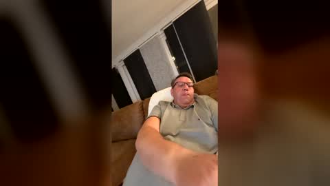 Snapshot of henrikrp1971 chatting on April 28, 12:53 am henrikrp1971 online show from April 28, 12:53 am