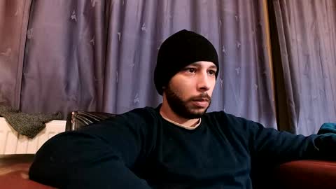 HenryAxe online show from January 6, 5:38 pm