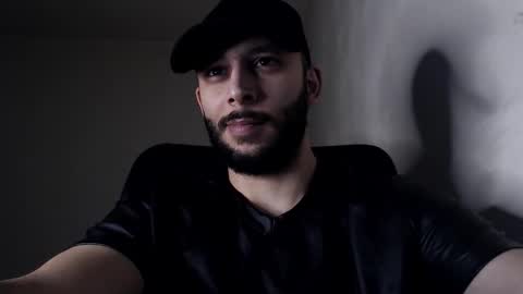 HenryAxe online show from November 29, 9:40 pm