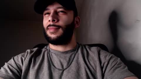 HenryAxe online show from December 1, 2:11 pm