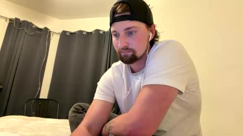 Snapshot of henryjackk chatting on March 12, 2:50 am HenryJackk online show from March 12, 2:50 am