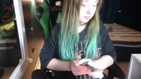 Snapshot of hentaishiing chatting on July 29, 6:06 pm Hentaishiing online show from July 29, 6:06 pm