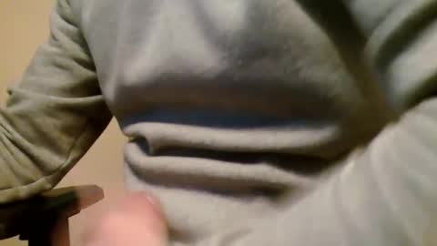 Snapshot of heretost chatting on April 4, 10:35 am mr D online show from April 4, 10:35 am