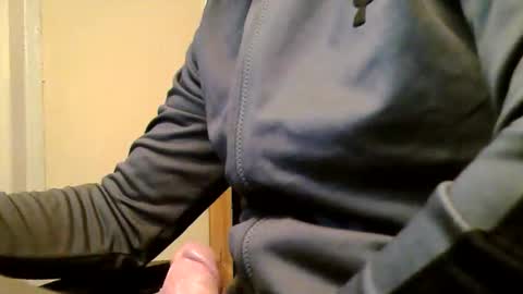 Snapshot of heretost chatting on April 10, 5:50 pm mr D online show from April 10, 5:50 pm