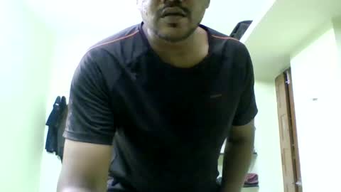 hergentletoy online show from April 2, 3:09 pm