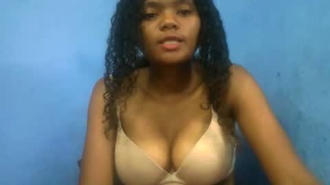 herisse01 online show from March 26, 1:28 pm