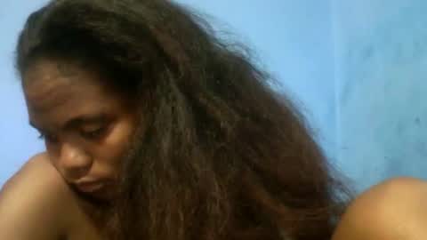 herisse01 online show from April 6, 7:04 pm