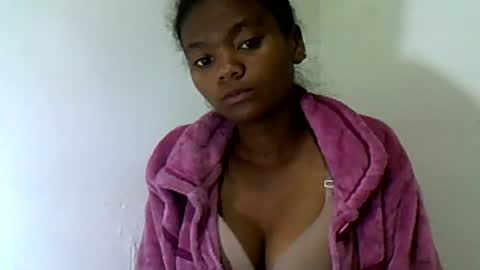 herisse01 online show from July 18, 7:23 am