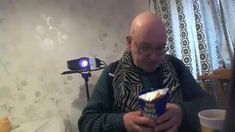 mature online show from November 27, 10:39 am