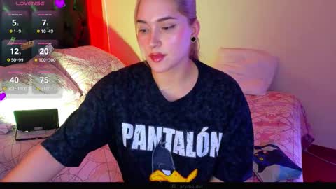 hermione_blonde online show from February 19, 4:25 pm