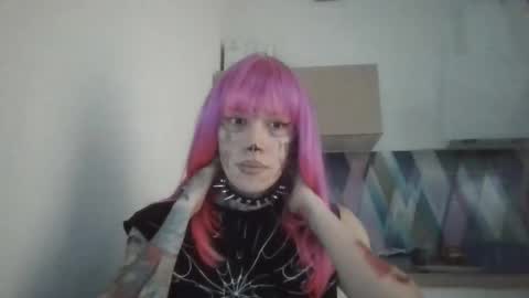 SatanGirl online show from December 18, 8:53 am