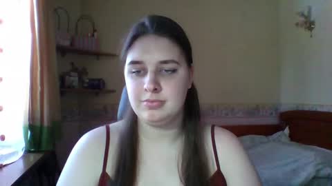 hess_luna_ online show from February 10, 10:08 am