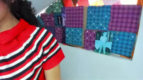 Snapshot of hesttia_ chatting on April 12, 9:09 pm hesttia_ online show from April 12, 9:09 pm