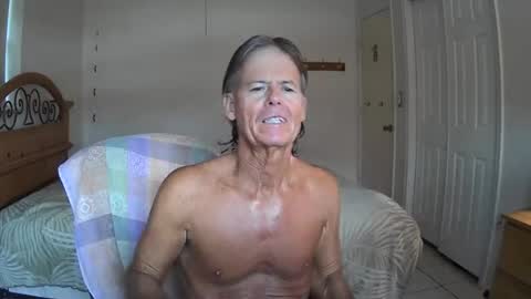 hewes1 online show from July 26, 9:32 pm