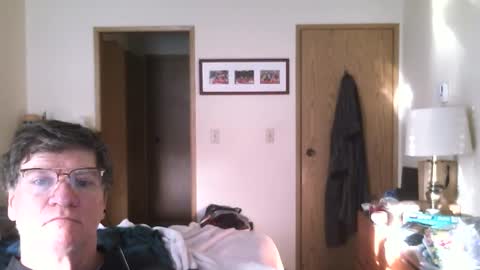 Snapshot of hg99too chatting on November 8, 4:07 pm hg99too online show from November 8, 4:07 pm