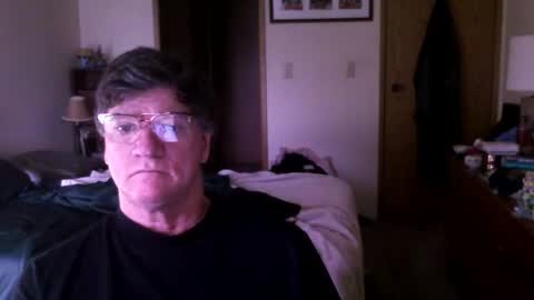 Snapshot of hg99too chatting on November 14, 4:06 pm hg99too online show from November 14, 4:06 pm