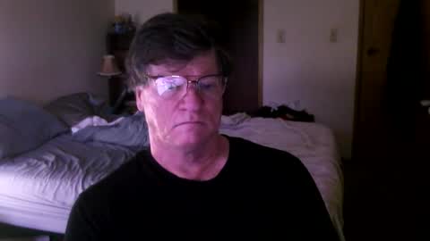 Snapshot of hg99too chatting on November 25, 4:18 pm hg99too online show from November 25, 4:18 pm