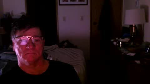 Snapshot of hg99too chatting on December 16, 3:39 pm hg99too online show from December 16, 3:39 pm