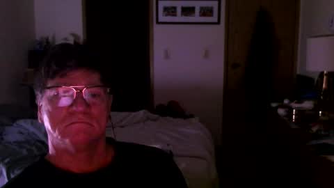 Snapshot of hg99too chatting on January 6, 3:49 pm hg99too online show from January 6, 3:49 pm