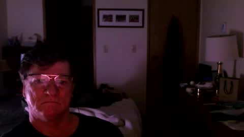 Snapshot of hg99too chatting on January 10, 3:25 pm hg99too online show from January 10, 3:25 pm