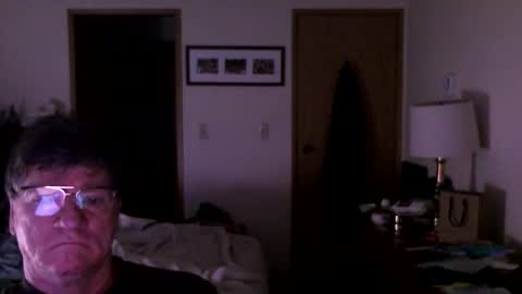 Snapshot of hg99too chatting on January 11, 4:12 pm hg99too online show from January 11, 4:12 pm