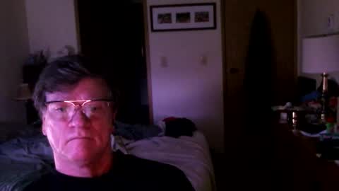 Snapshot of hg99too chatting on February 9, 3:27 pm hg99too online show from February 9, 3:27 pm