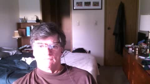 Snapshot of hg99too chatting on February 12, 4:13 pm hg99too online show from February 12, 4:13 pm