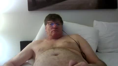 Snapshot of hg99too chatting on March 7, 4:42 am hg99too online show from March 7, 4:42 am