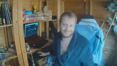 Snapshot of hharveyden chatting on March 9, 10:08 am H Dawg online show from March 9, 10:08 am