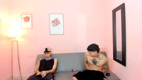 hiddendesire_ online show from April 27, 8:18 pm