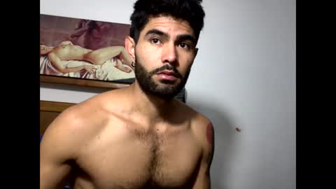 Snapshot of hideonbush051 chatting on January 17, 11:26 am hideonbush online show from January 17, 11:26 am